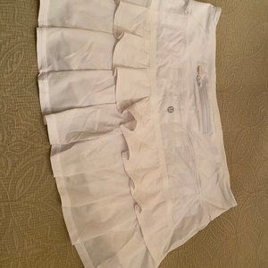 Lululemon back ruffle sport skirt